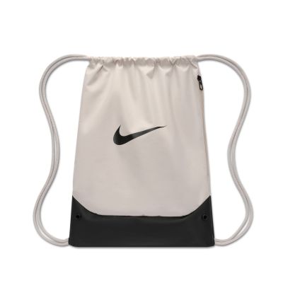 Nike Brasilia Drawstring Bag (18L) Light Bone - Daudzkrāsains - Pārnēsāšanas soma Nike Brasilia Drawstring Bag (18L) Light Bone - Daudzkrāsains - Pārnēsāšanas soma